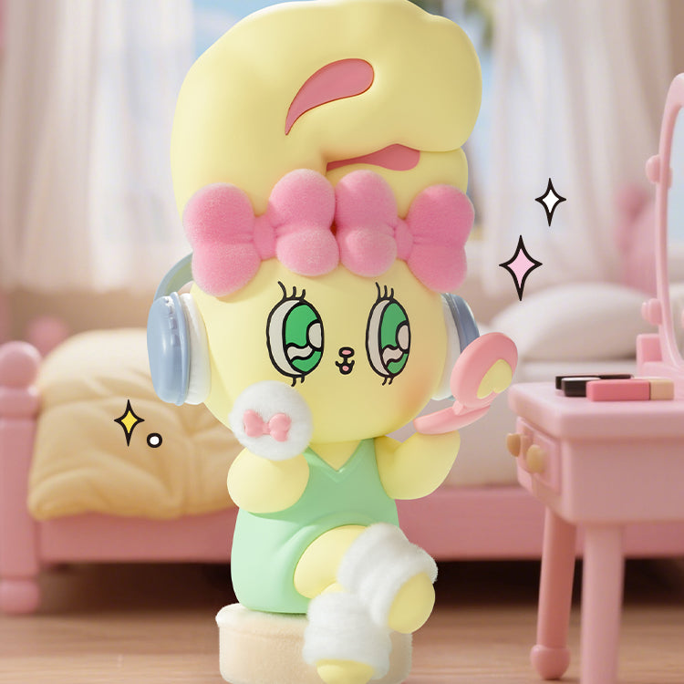 Esther Bunny Holiday Vibe Series Figures