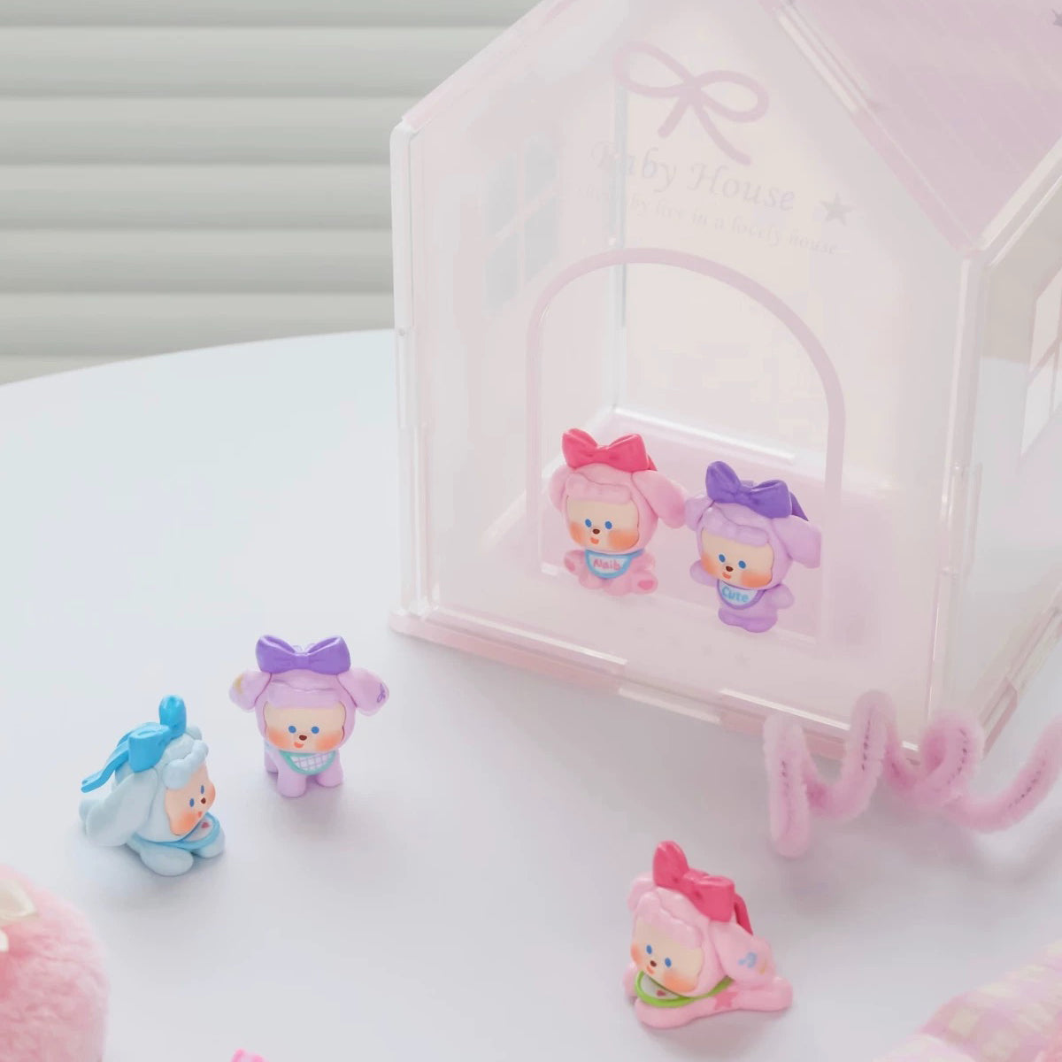 Naib Kiss Kiss Series Mini Beans Figures