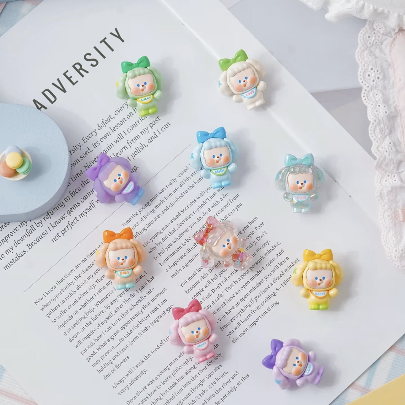 Naib Kiss Kiss Series Mini Beans Figures