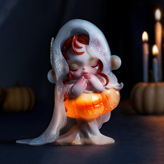 SKULL-PANDA White Moon Contract Figure