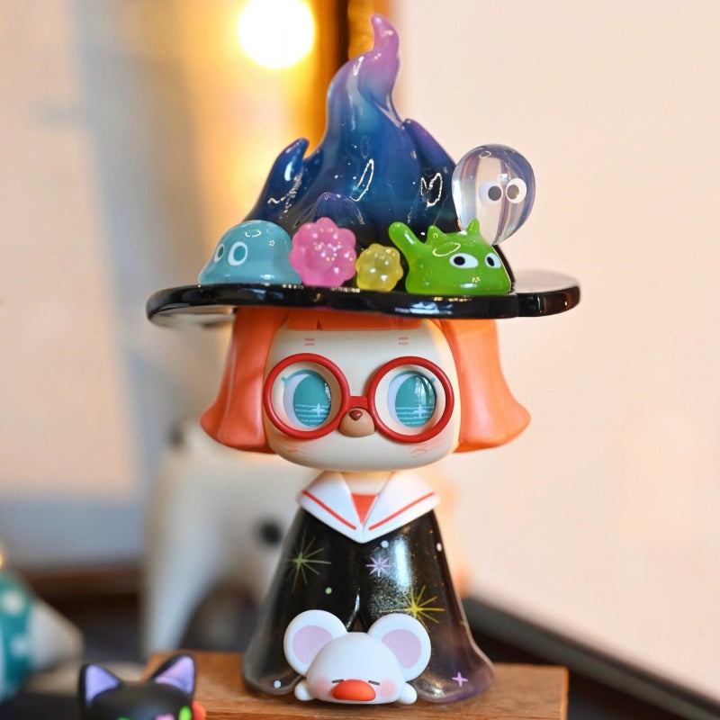 Pepper Imaginative Little Hats Series Figures