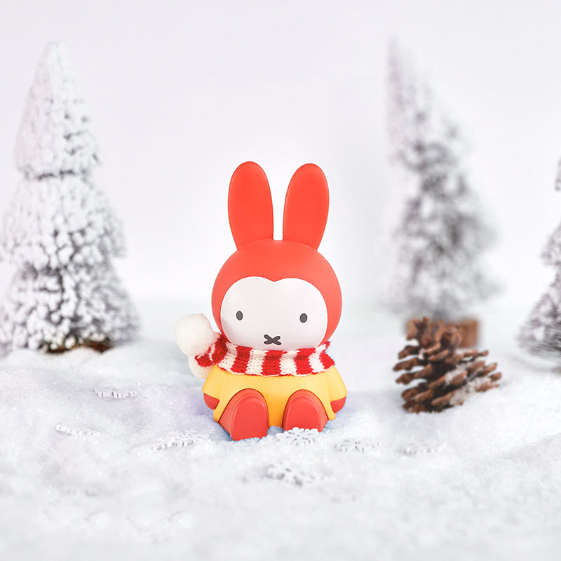 Miffy Winter  Phone-Stand Series Figures