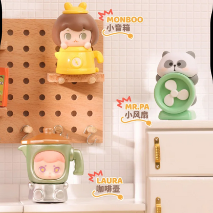 TOYCITY - Electric Cuties Team Series Mini Figures