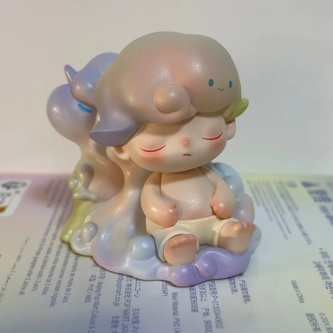 DIMOO WORLD x UNIQLO Collectible Figure - Dream Unicorn