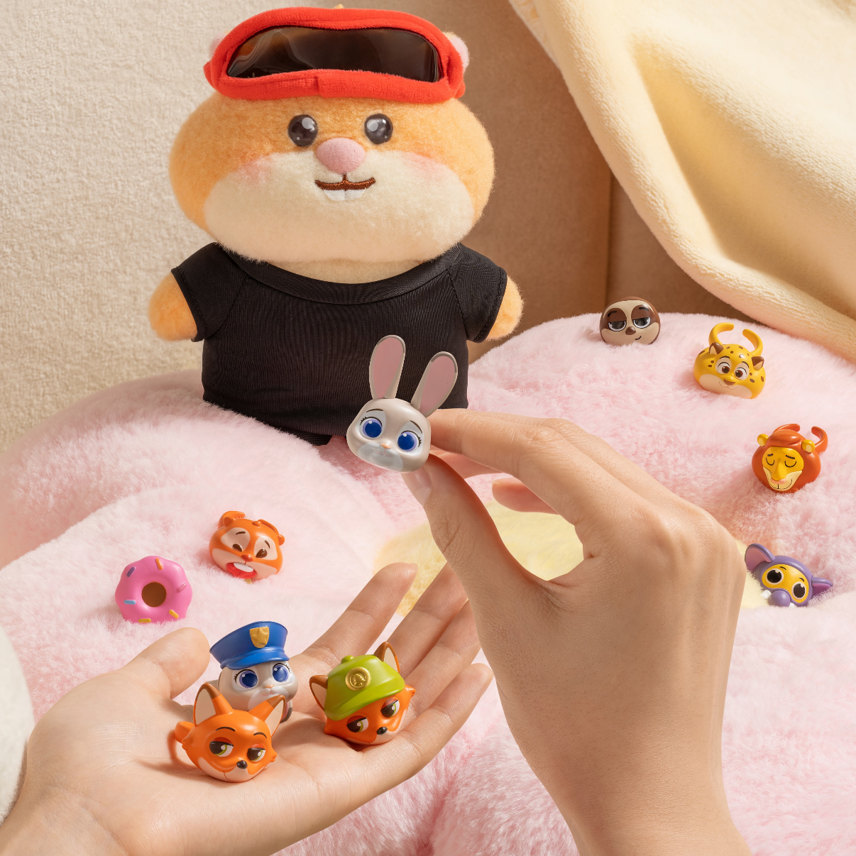 DSN - Zootopia Series Ring Mini Figures