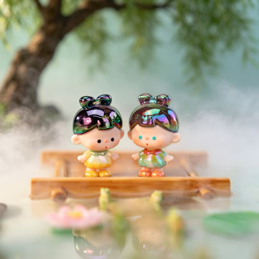 Vuuyoo - A - Scroll of Elegance  Mini Bean Figures
