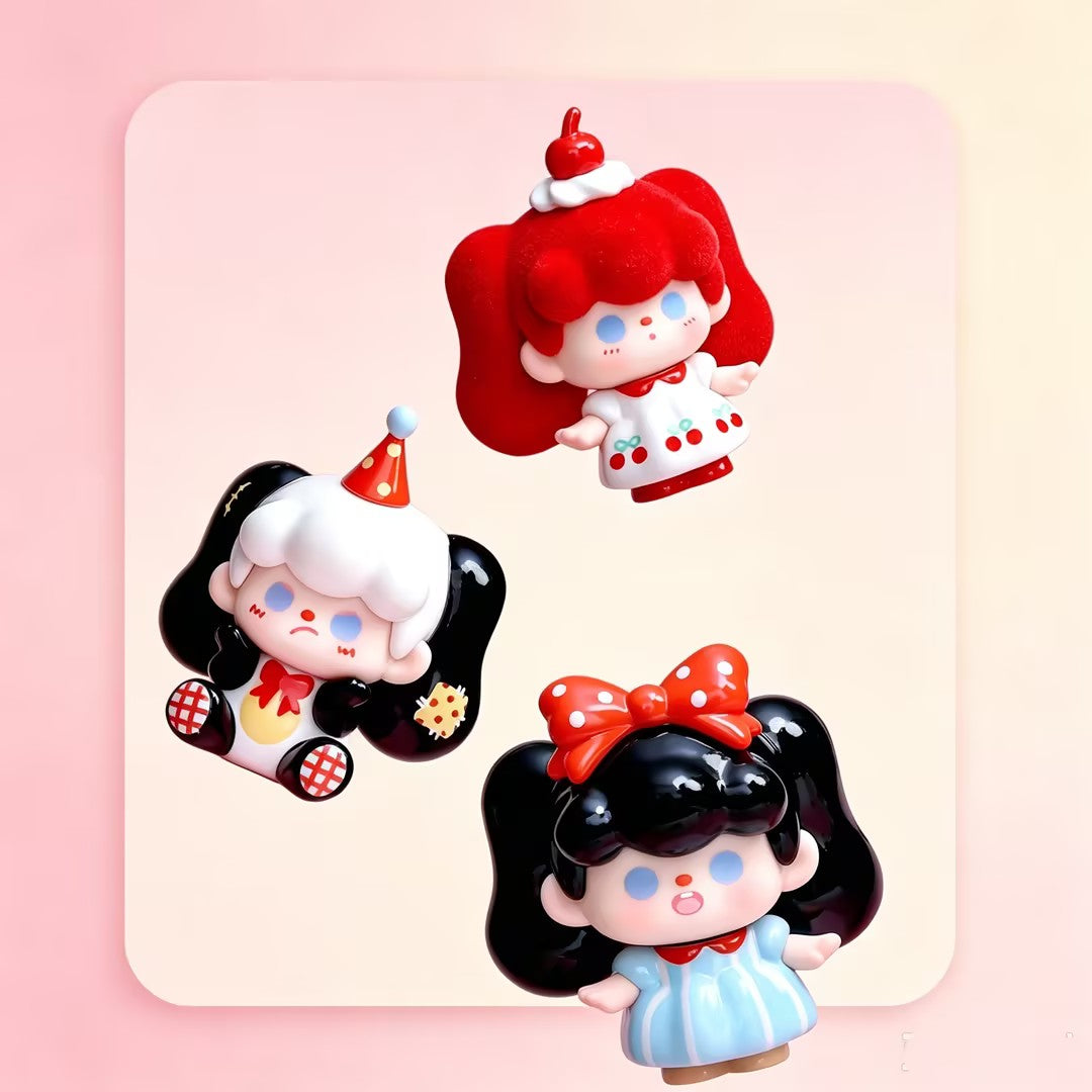 SUPERTUTU Cheers to Every Day Mini Bean Figures